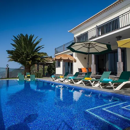 Ocean Cliff Ponta do Sol (Madeira)