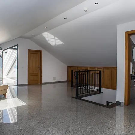 Ocean Cliff Ponta do Sol (Madeira)