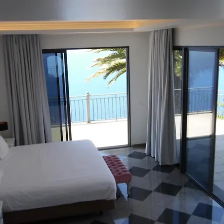 Ocean Cliff פונטה דו סול