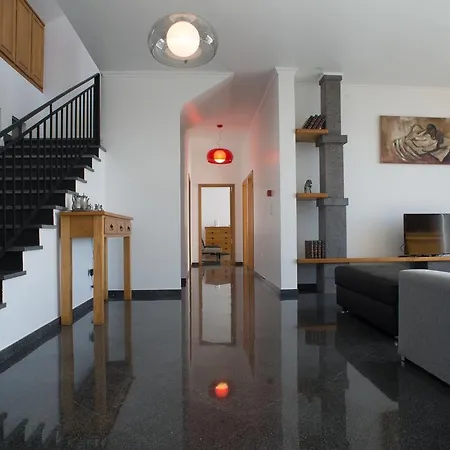 Ocean Cliff Вилла Понта-ду-Сол