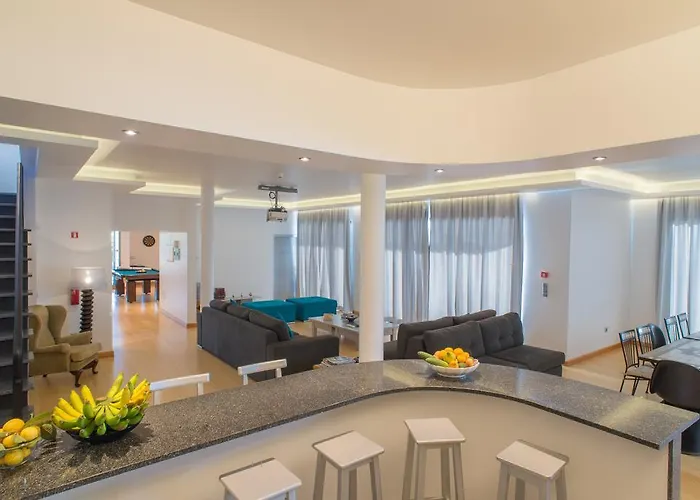 Ocean Cliff Ponta do Sol (Madeira)